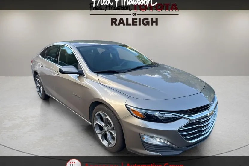 2023 Chevrolet Malibu 1LT photo 1