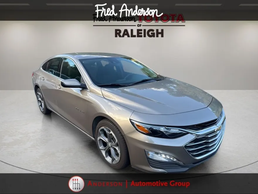 2023 Chevrolet Malibu 1LT photo 1