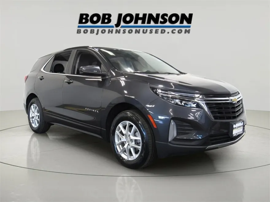 2022 Chevrolet Equinox LT photo 1