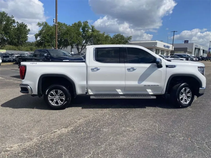 2022 Gmc Sierra 1500 SLT photo 1