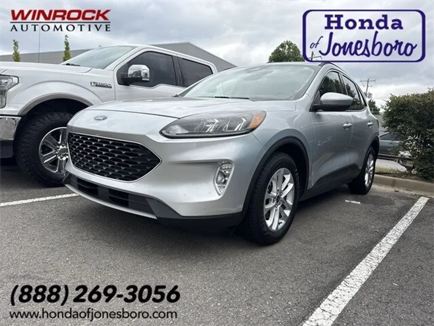 2020 Ford Escape SEL photo 1