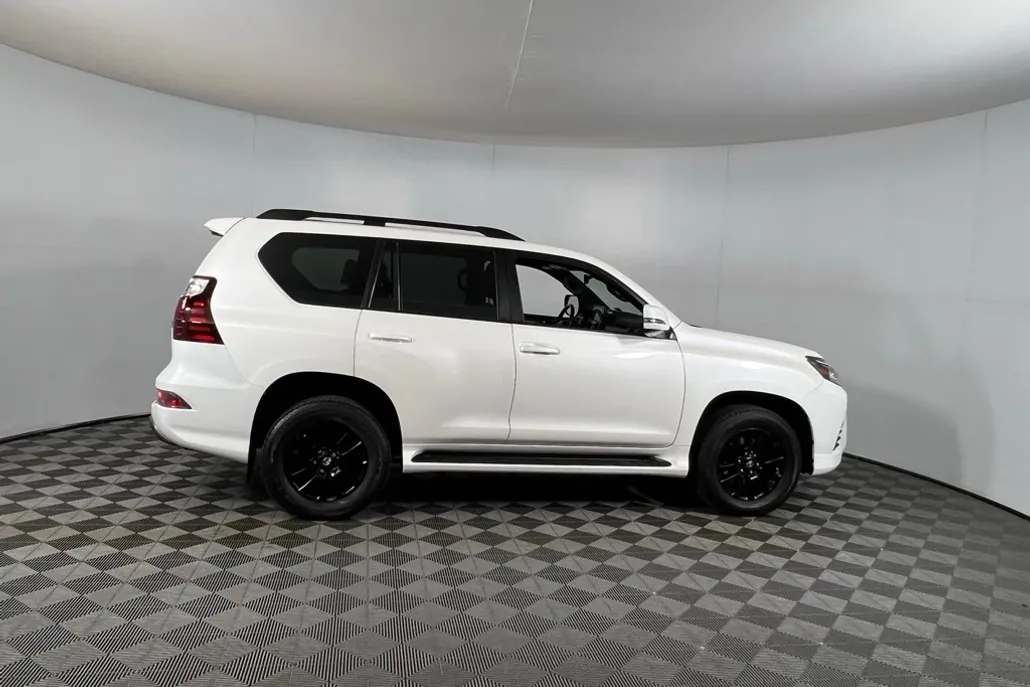 2022 Lexus GX 460 Black Line Special Edition photo 1
