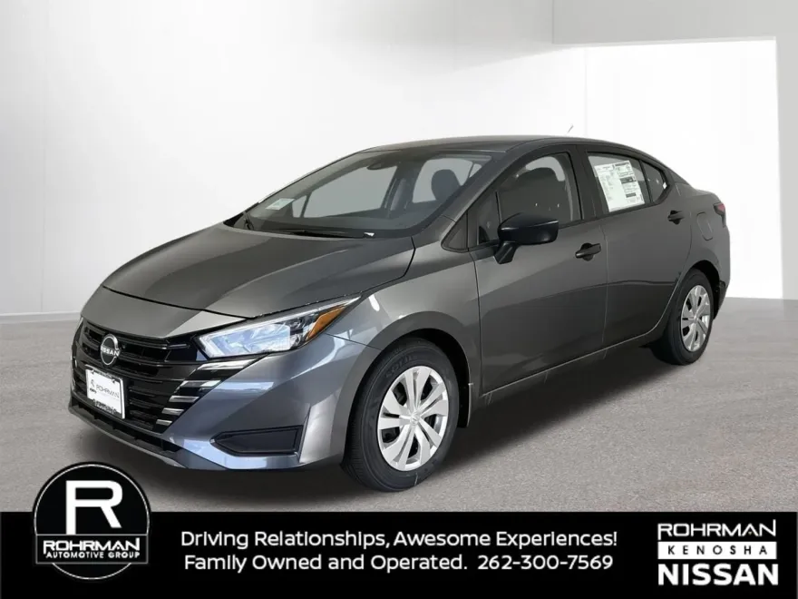 2025 Nissan Versa 1.6 S photo 1