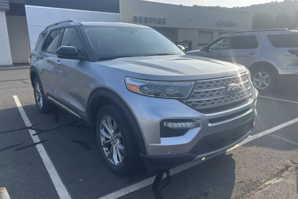 2021 Ford Explorer Limited photo 1