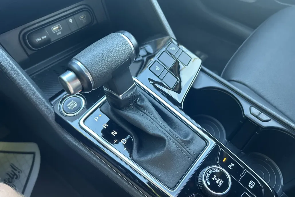 2023 Kia Sportage X-Line photo 1