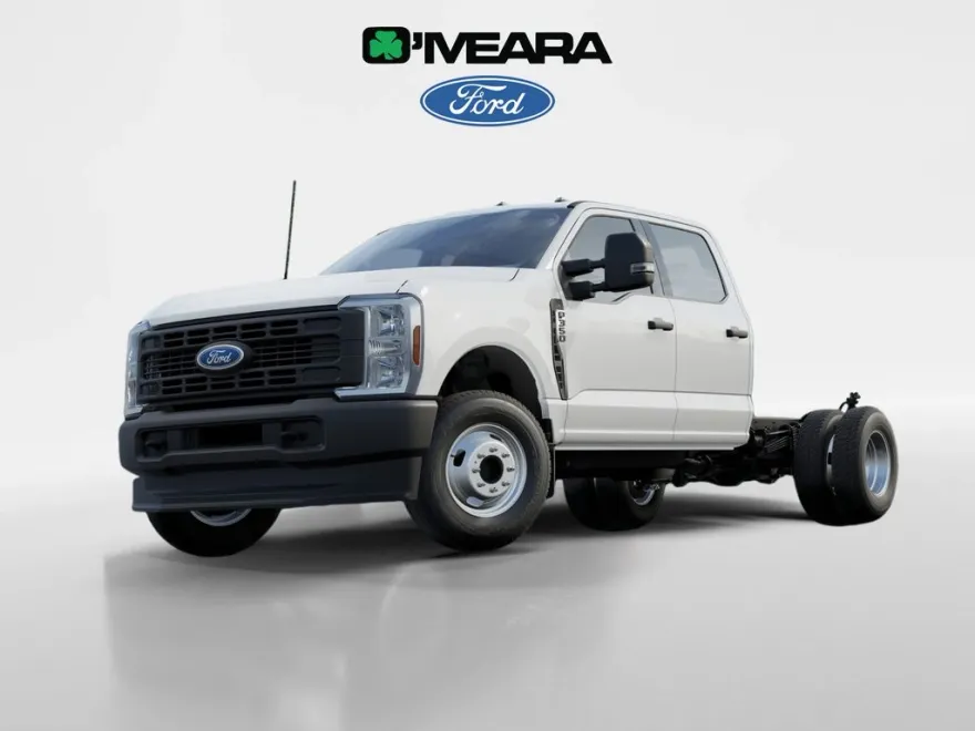 2024 Ford F-350 photo 1