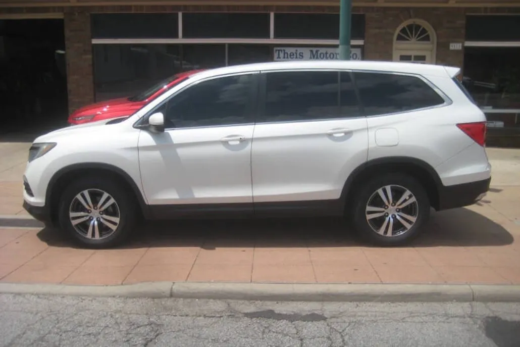 2016 Honda Pilot EX-L photo 1