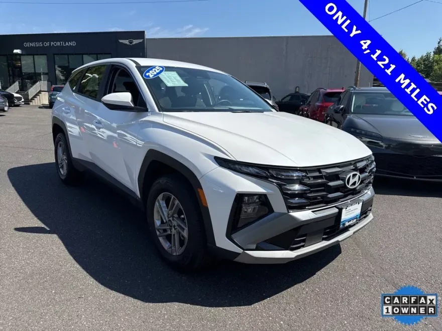 2025 Hyundai Tucson SE photo 1
