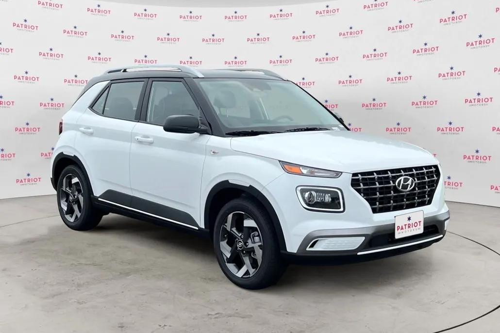 2025 Hyundai Venue Limited photo 1
