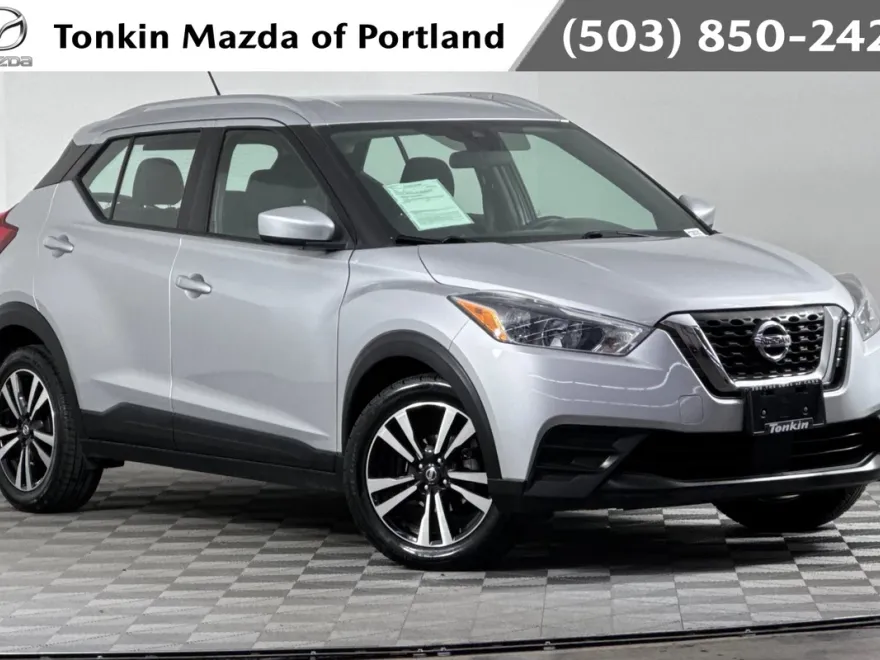 2020 Nissan Kicks SV photo 1