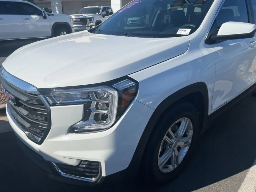 2022 Gmc Terrain SLE photo 1