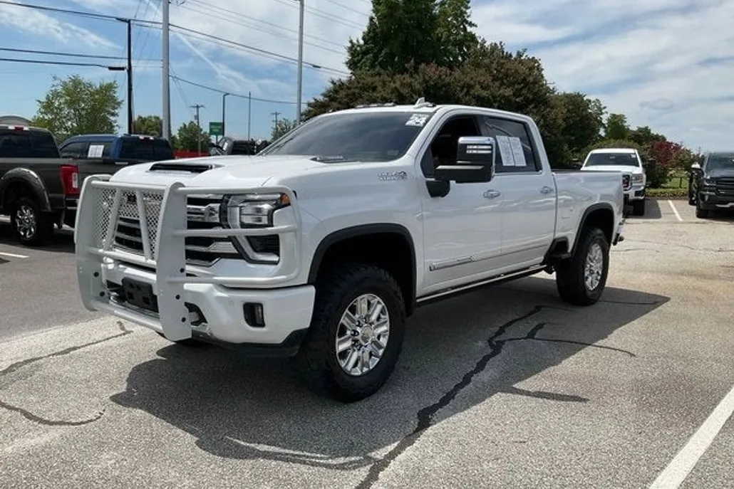 2024 Chevrolet Silverado 2500HD High Country photo 1