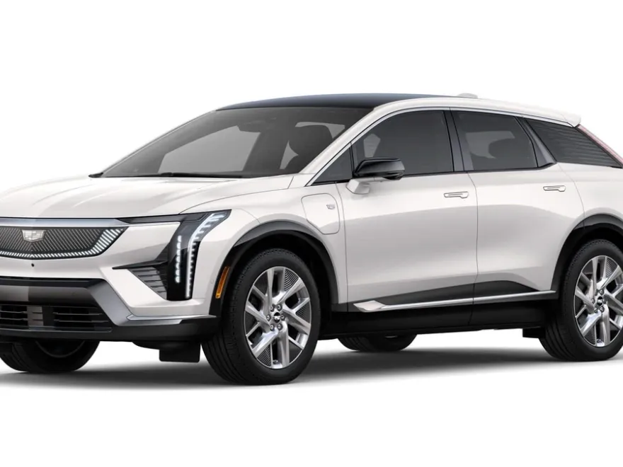 2025 Cadillac Optiq Luxury photo 1