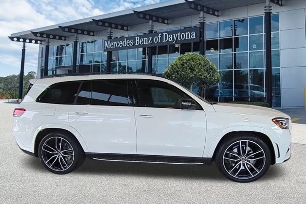 2022 Mercedes Benz GLS 450 4MATIC photo 1