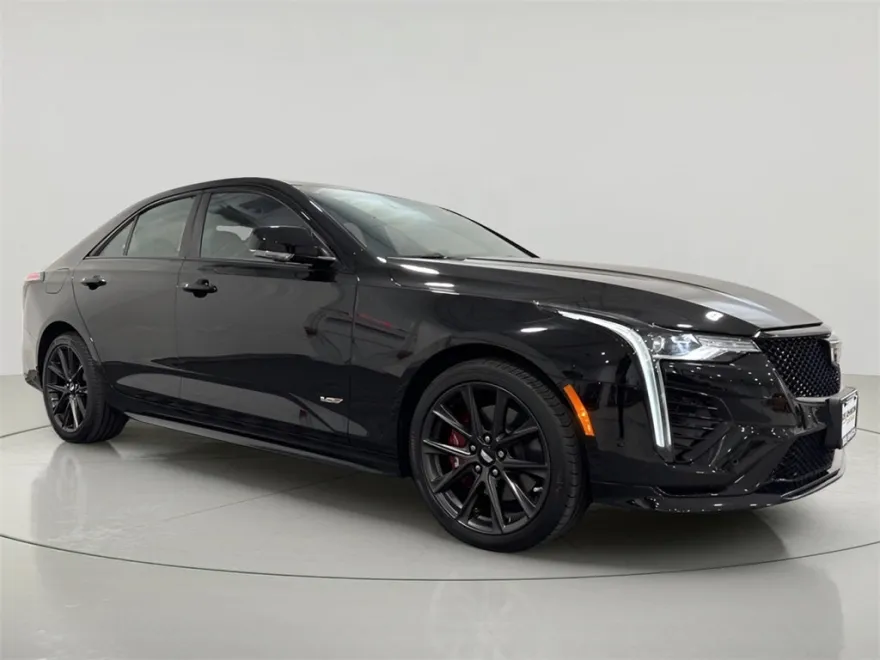 2023 Cadillac CT4 photo 1