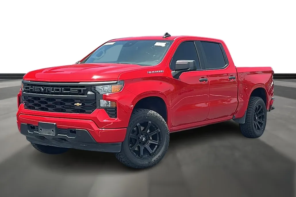 2023 Chevrolet Silverado 1500 Custom photo 1