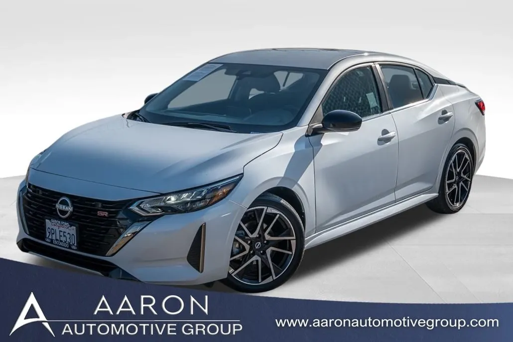 2024 Nissan Sentra SR photo 1