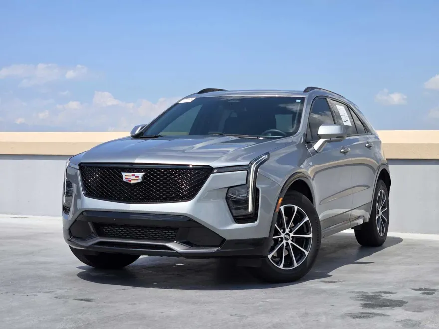 2025 Cadillac XT4 Sport photo 1