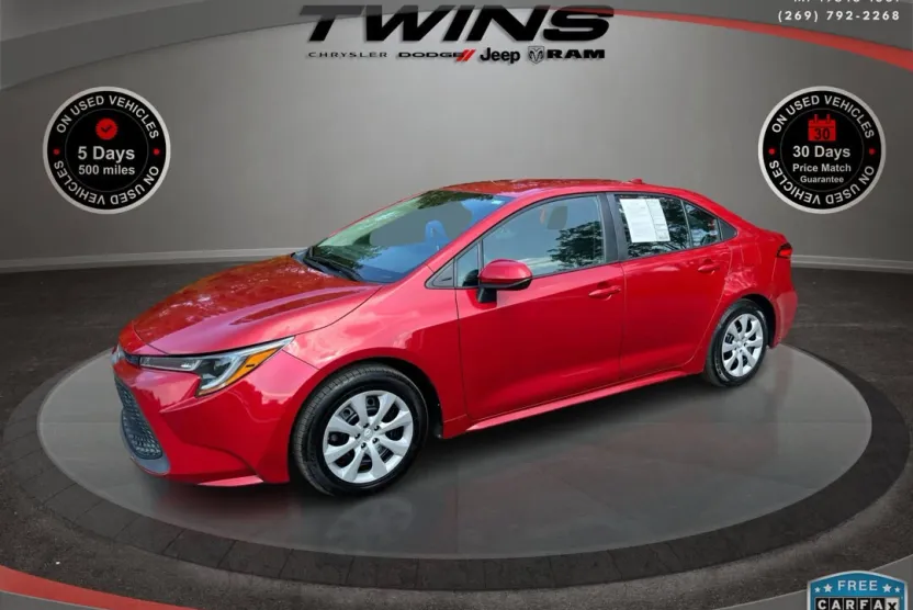 2022 Toyota Corolla SE photo 1