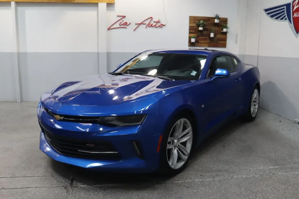2016 Chevrolet Camaro 2LT photo 1
