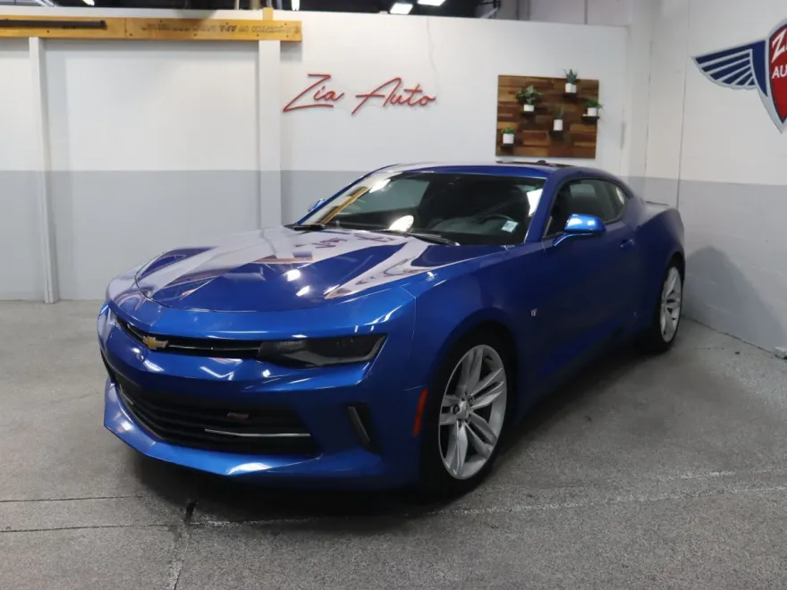 2016 Chevrolet Camaro 2LT photo 1