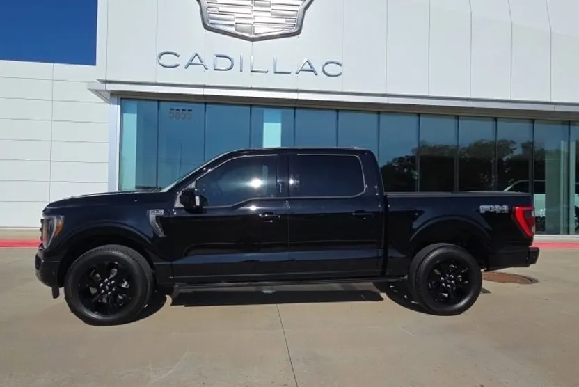 2023 Ford F-150 Platinum photo 1