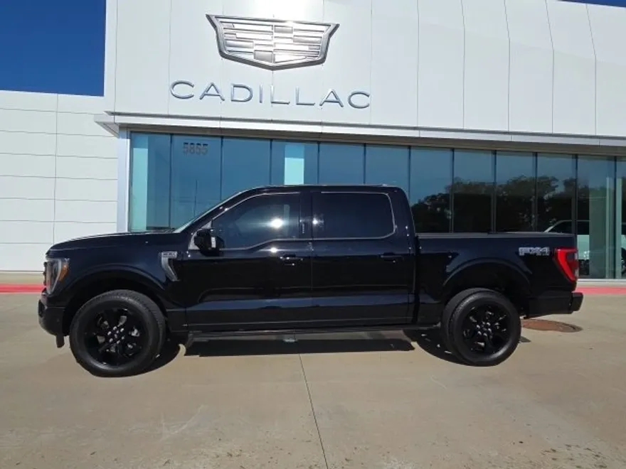 2023 Ford F-150 Platinum photo 1