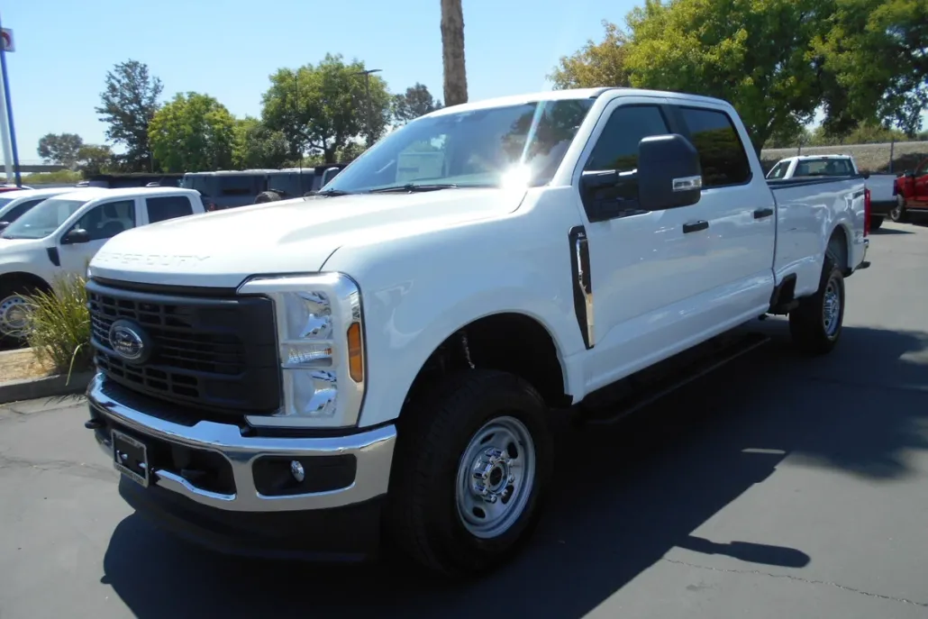 2025 Ford F-250 XL photo 1