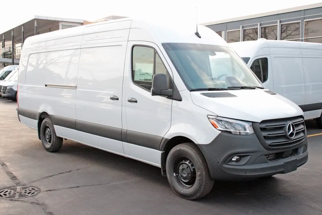 2025 Mercedes Benz Sprinter 2500 170 WB photo 1
