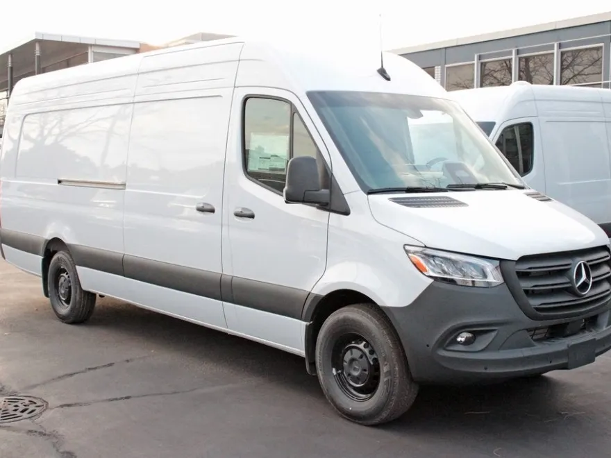 2025 Mercedes Benz Sprinter 2500 170 WB photo 1