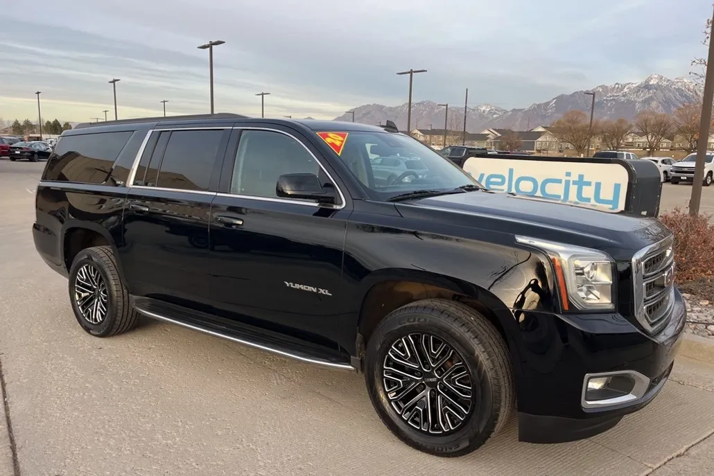 2020 Gmc Yukon XL SLT photo 1