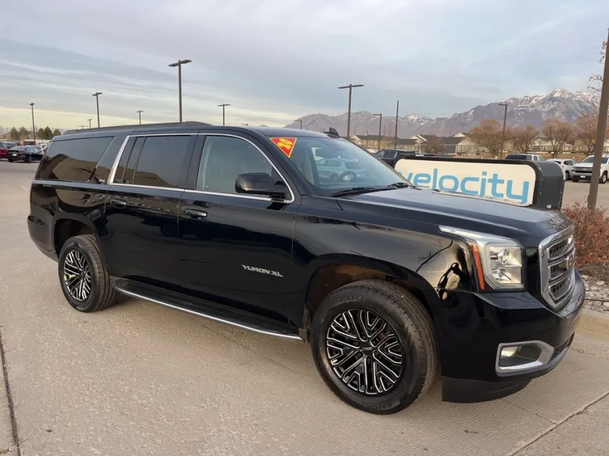 2020 Gmc Yukon XL SLT photo 1