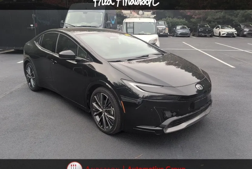 2025 Toyota Prius Limited photo 1