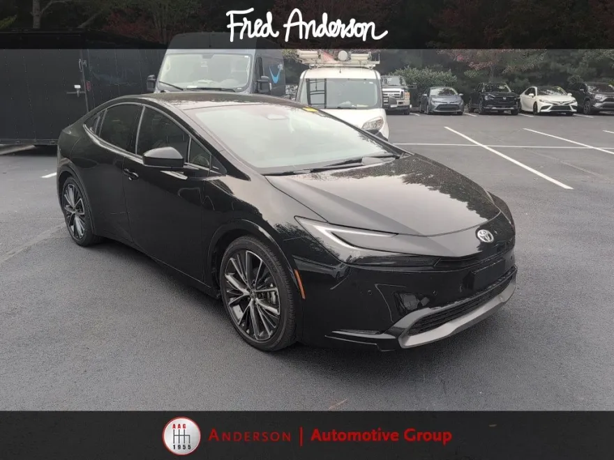 2025 Toyota Prius Limited photo 1