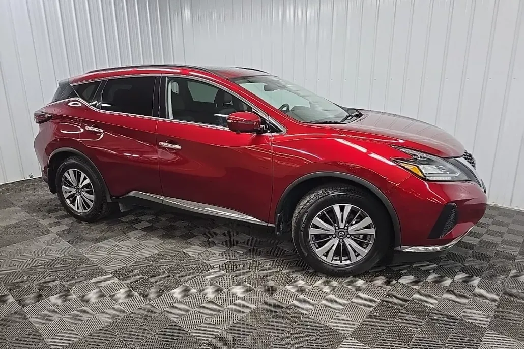 2023 Nissan Murano SV photo 1