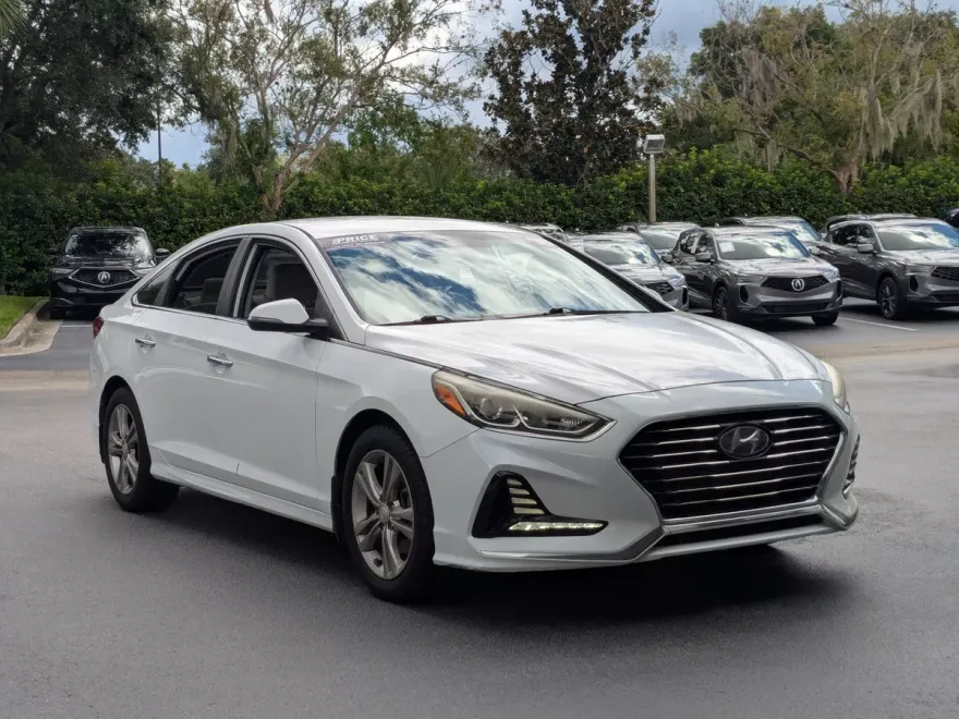 2018 Hyundai Sonata SEL photo 1