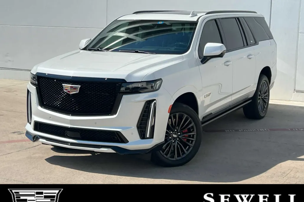 2023 Cadillac Escalade ESV photo 1