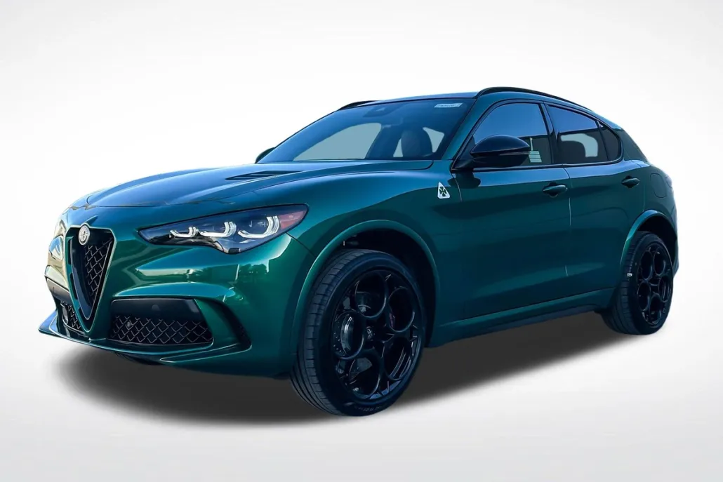 2024 Alfa Romeo Stelvio Quadrifoglio photo 1