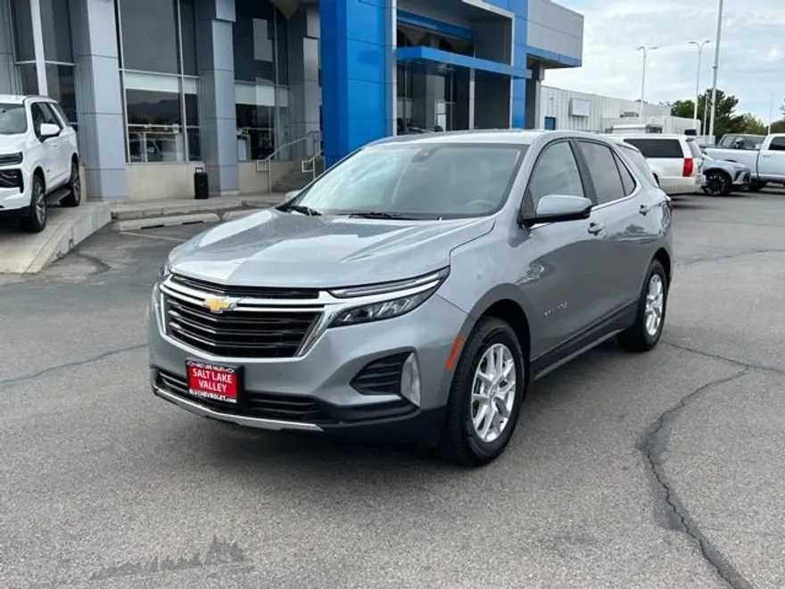 2023 Chevrolet Equinox LT photo 1
