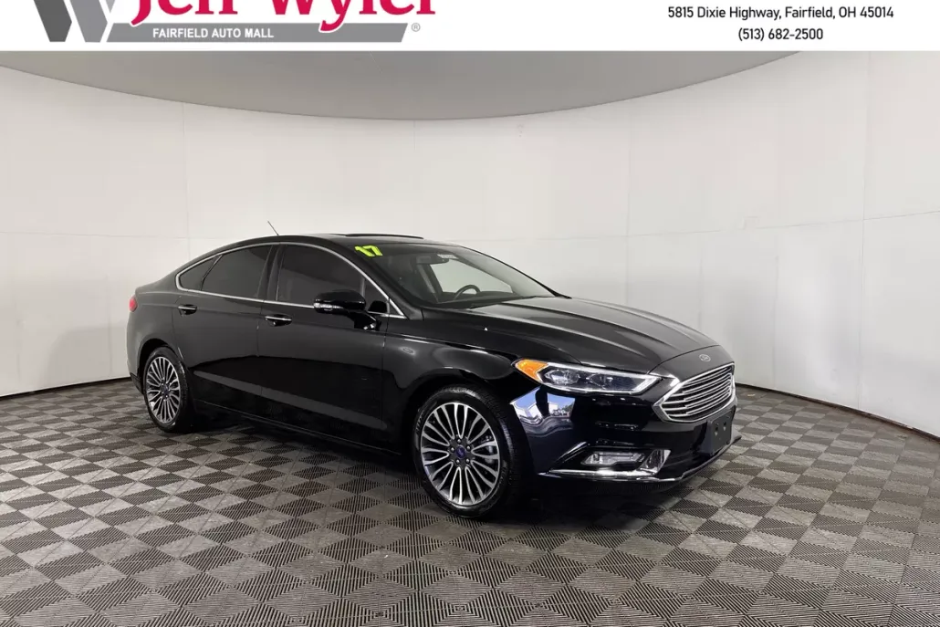 2017 Ford Fusion SE photo 1