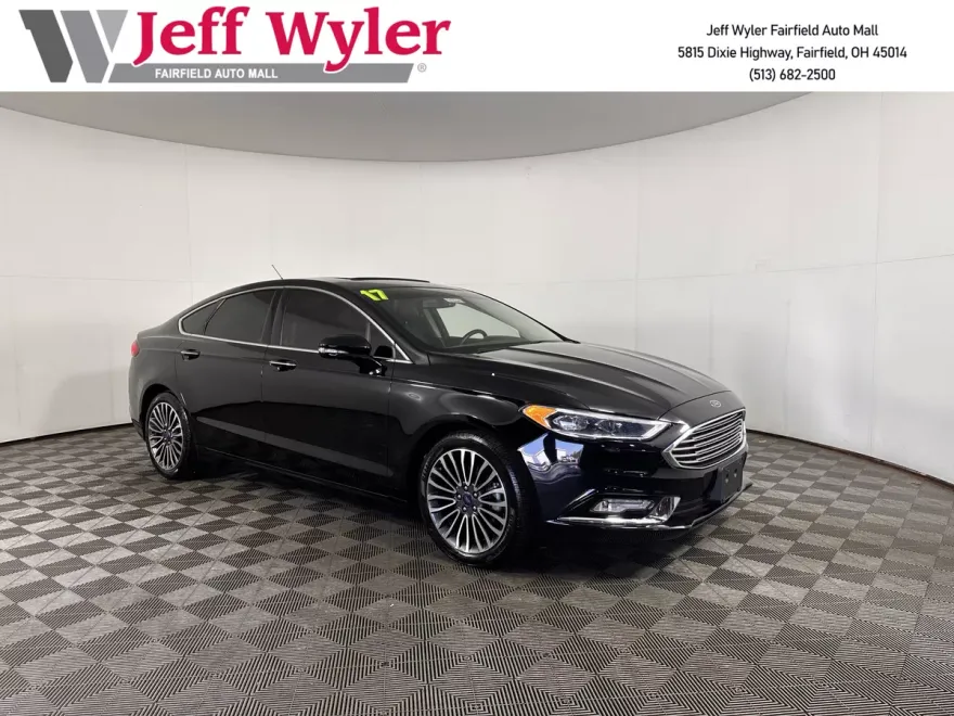 2017 Ford Fusion SE photo 1