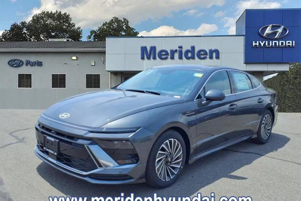 2025 Hyundai Sonata Hybrid Limited photo 1