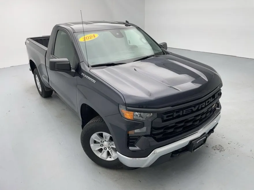 2024 Chevrolet Silverado 1500 photo 1