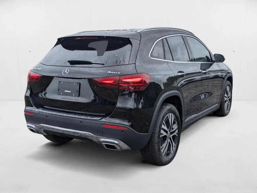 2025 Mercedes Benz GLA 250 4MATIC photo 1