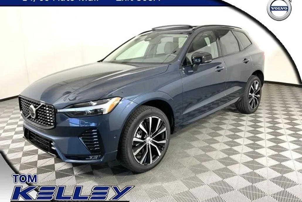 2025 Volvo XC60 B5 Plus photo 1