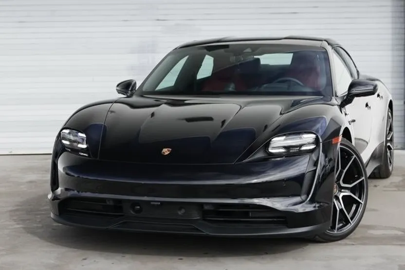 2024 Porsche Taycan 4S photo 1