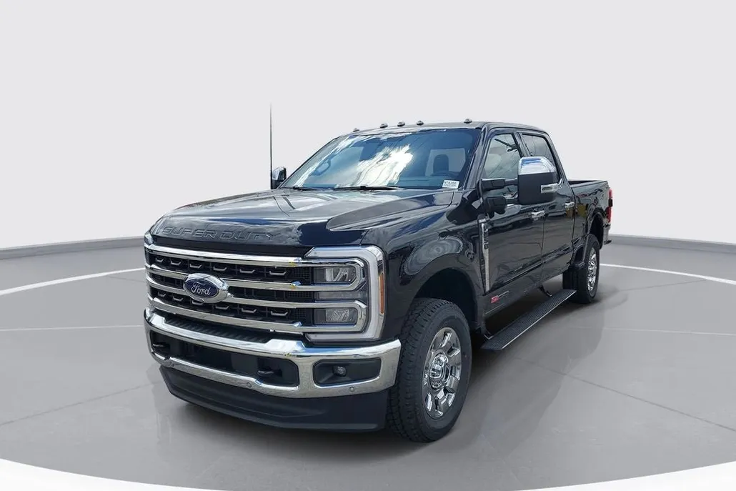 2026 Ford F-350 King Ranch photo 1