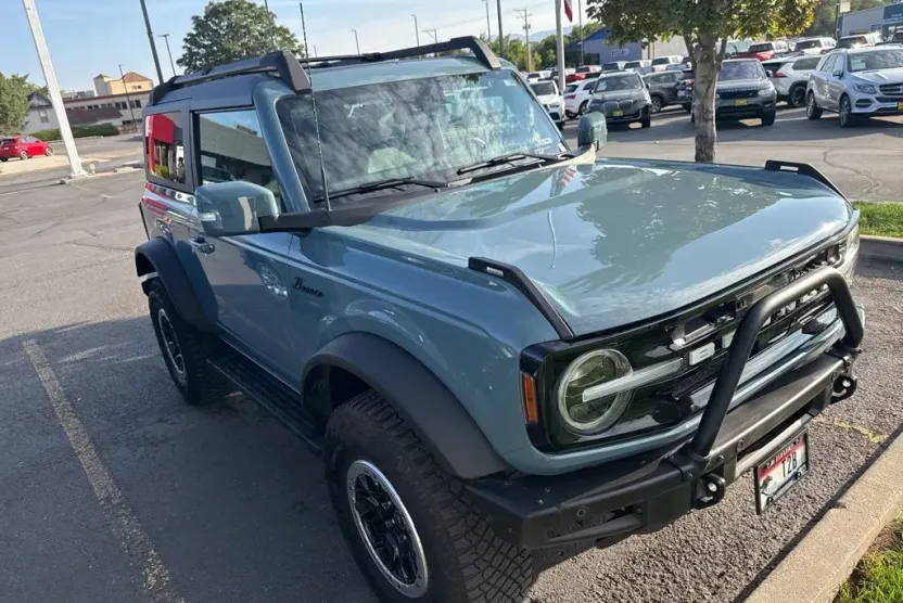 2021 Ford Bronco Outer Banks photo 1