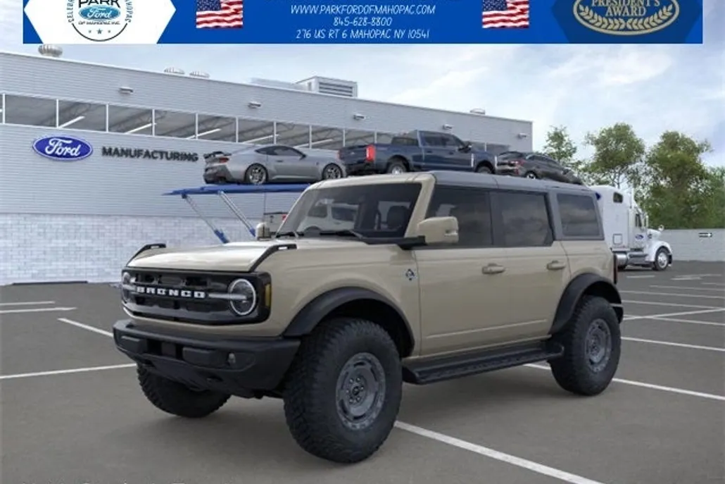 2025 Ford Bronco Outer Banks photo 1