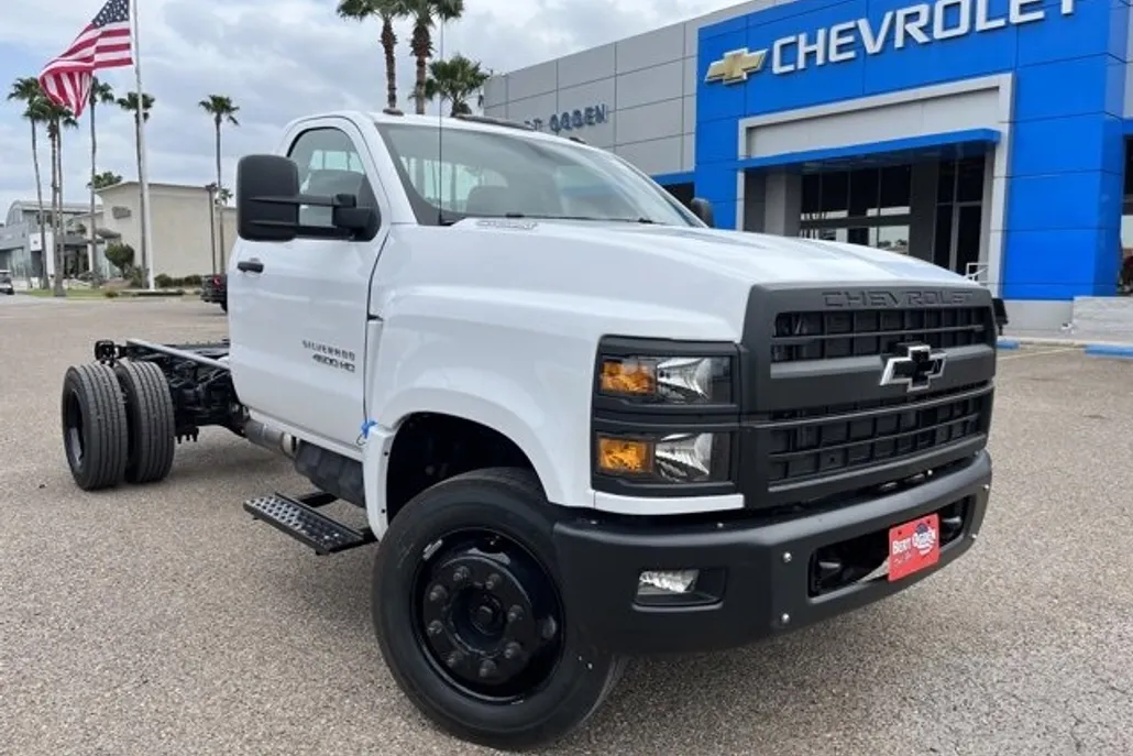 2024 Chevrolet Silverado 4500HD Work Truck photo 1